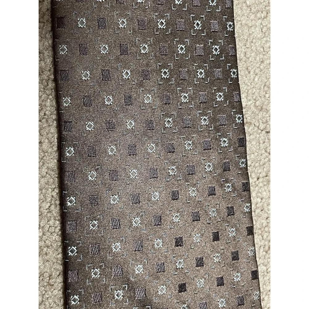 Calvin Klein Men's 100% Silk Necktie Designer Brown‎ Geometric Squares 3.75